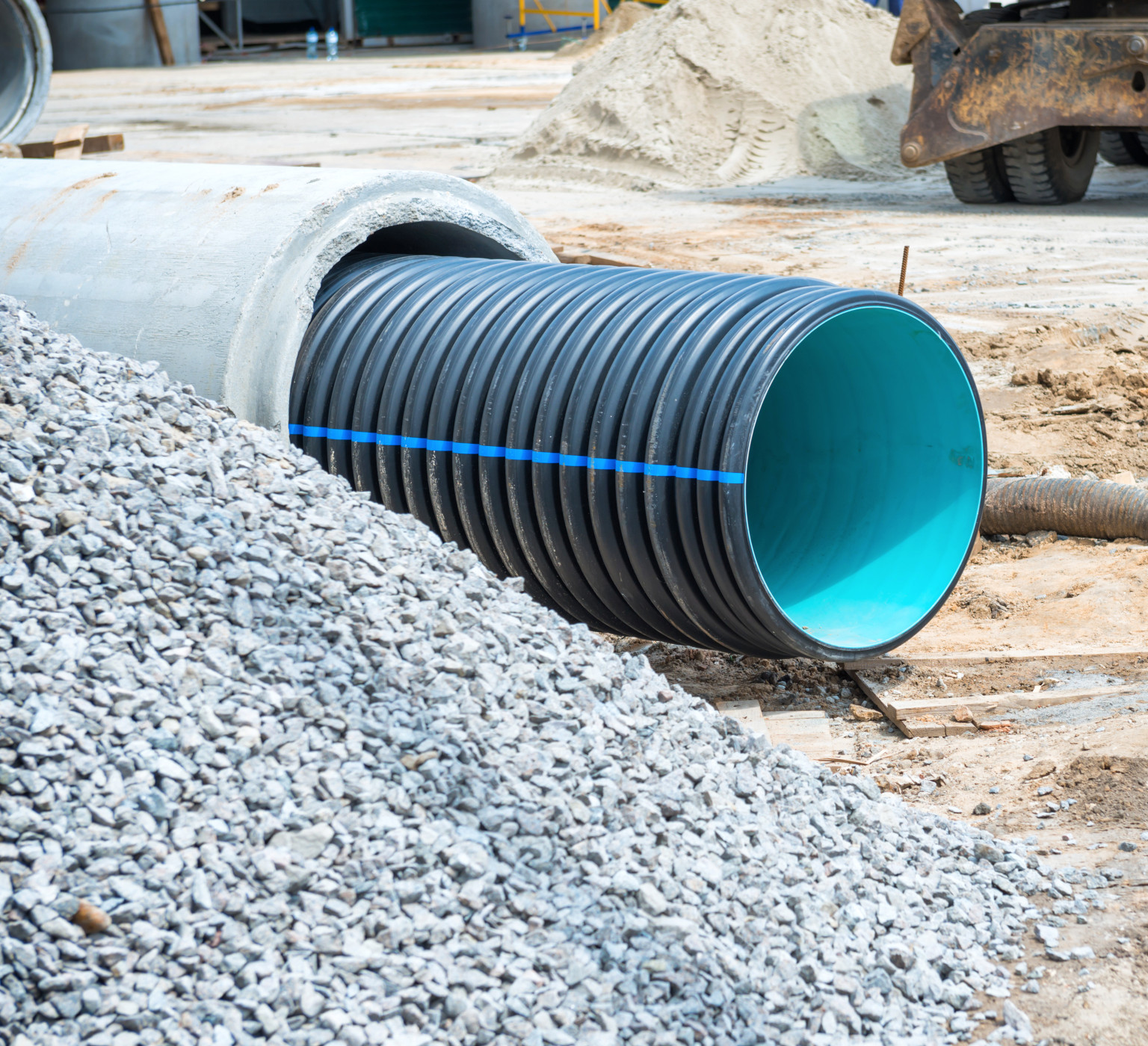 Corrugated sewer pipe
